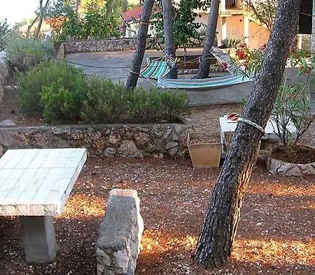 Apartment Diego Sveta Nedelja (Hvar)